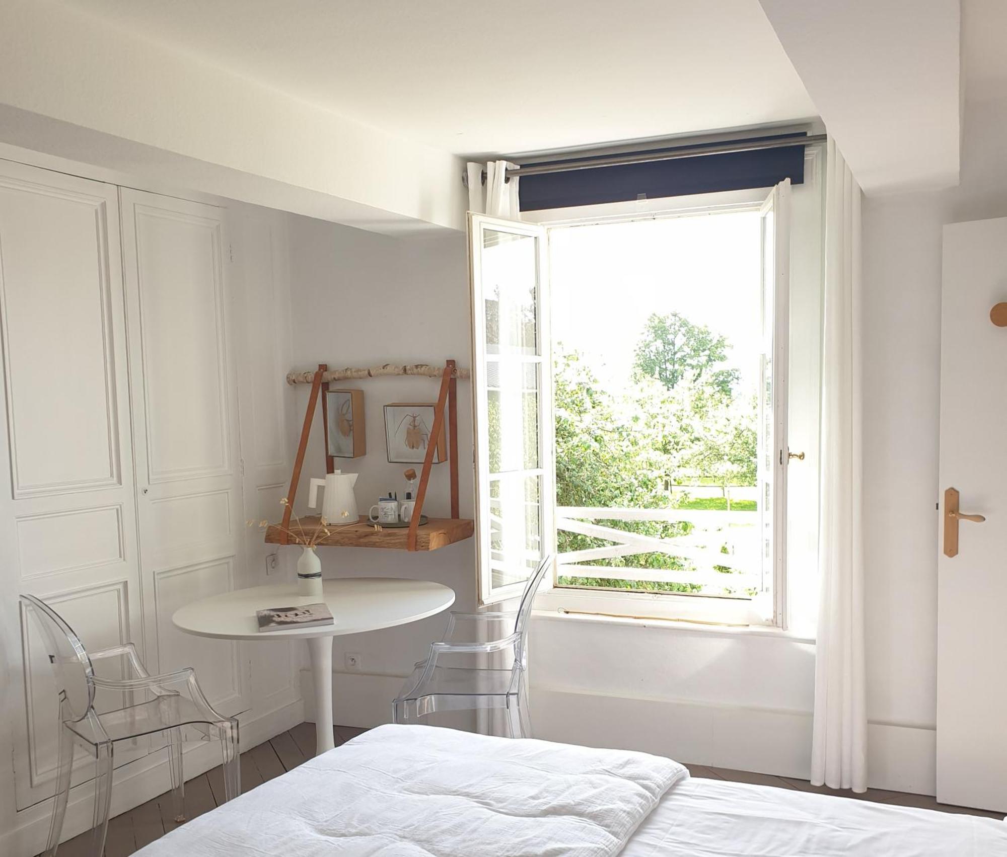 Par Hasard Ou Pas Bed & Breakfast Saint-Martin-aux-Chartrains Екстериор снимка