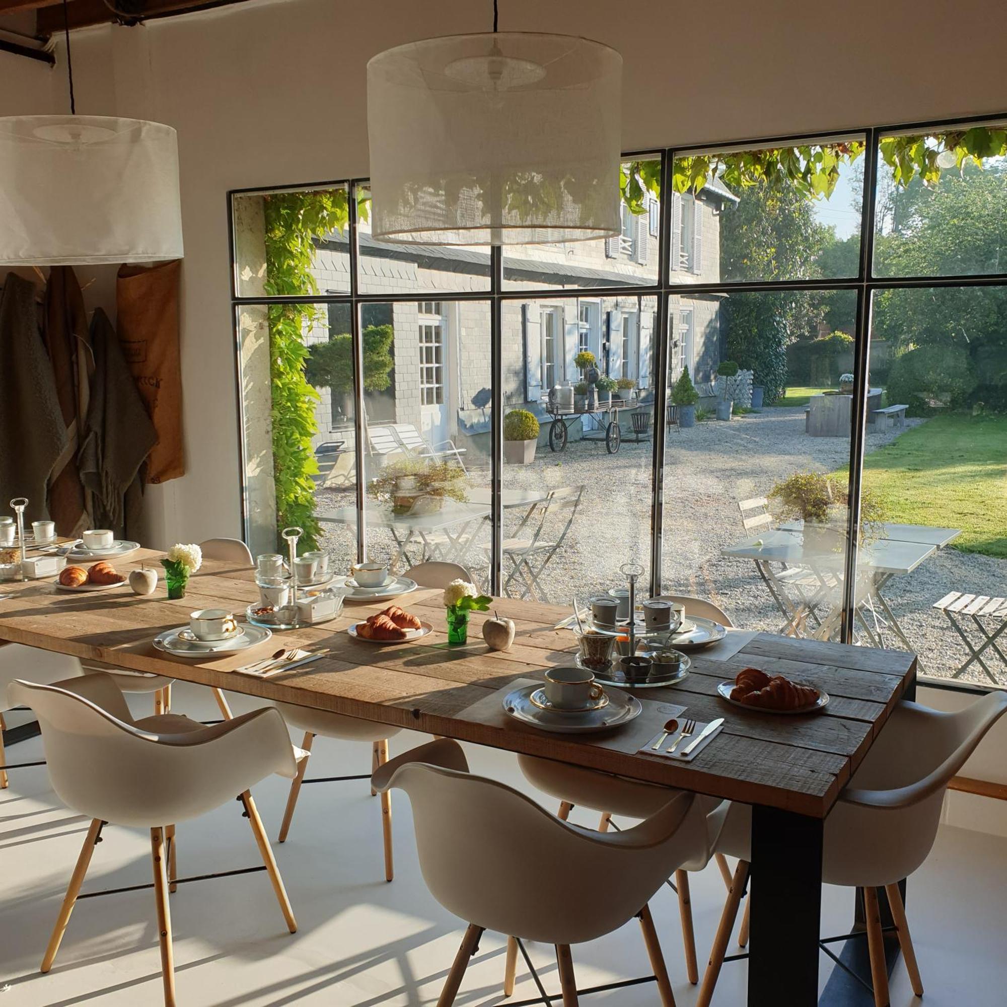 Par Hasard Ou Pas Bed & Breakfast Saint-Martin-aux-Chartrains Екстериор снимка