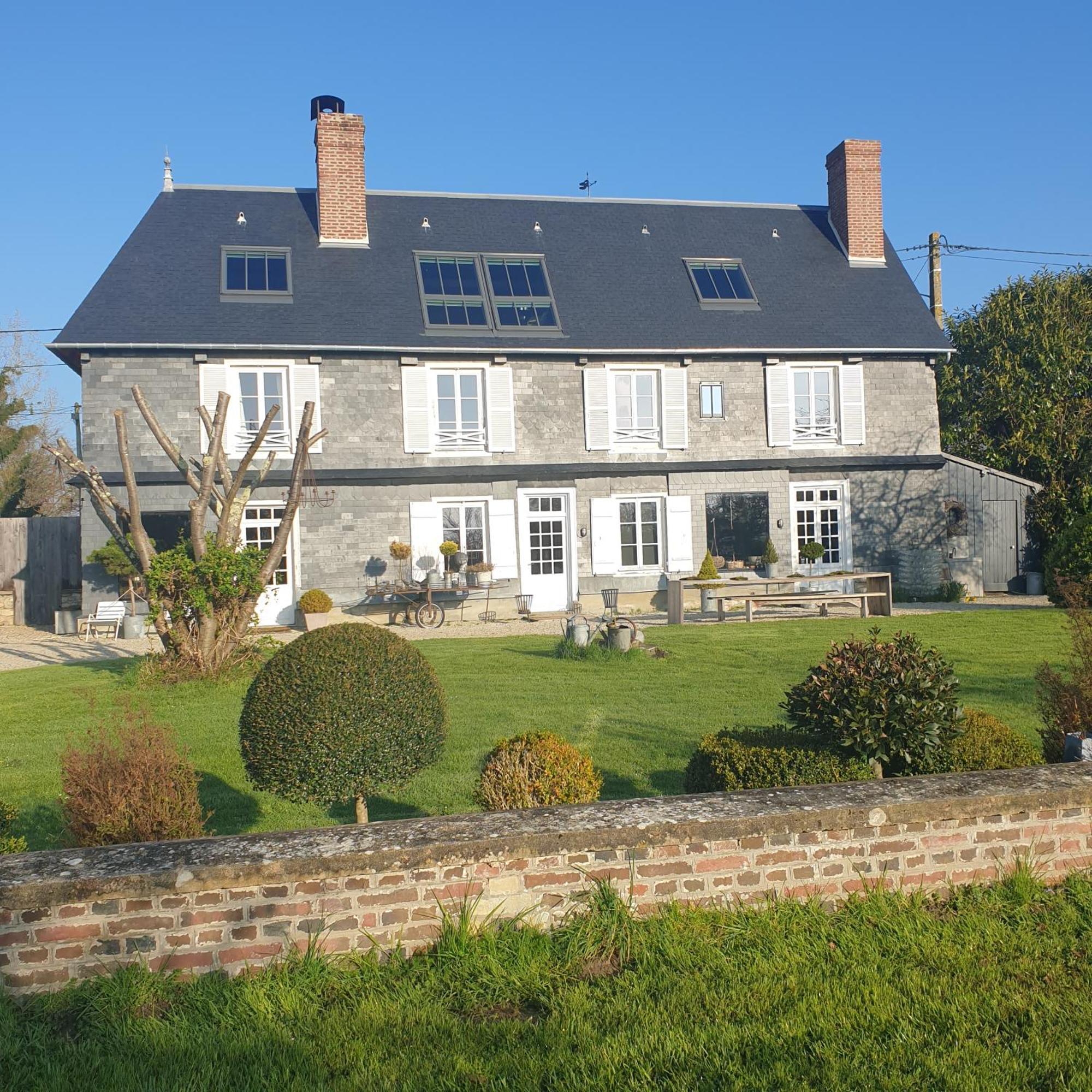 Par Hasard Ou Pas Bed & Breakfast Saint-Martin-aux-Chartrains Екстериор снимка