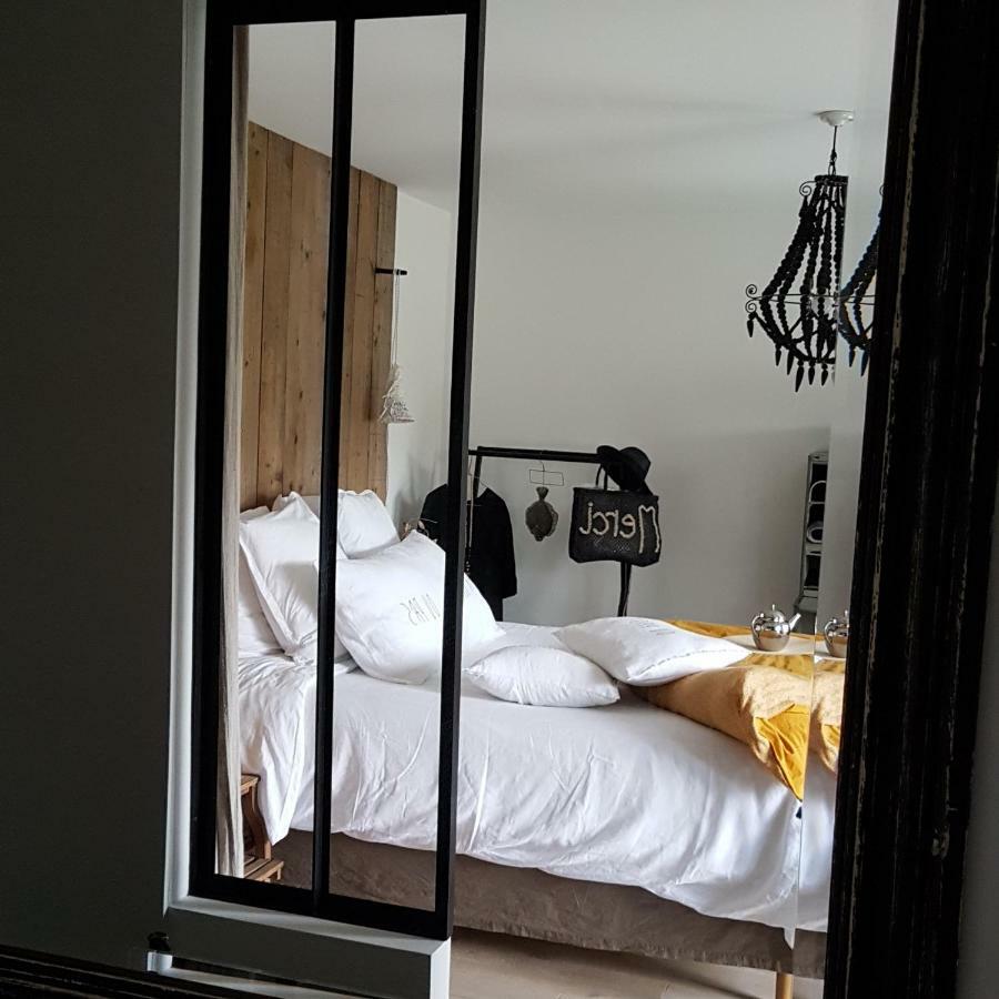 Par Hasard Ou Pas Bed & Breakfast Saint-Martin-aux-Chartrains Екстериор снимка